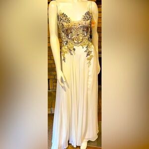 Xscape | Dresses | Xscape Ivory Embellished Chiffon Long Gown N Size 8 |  Poshmark